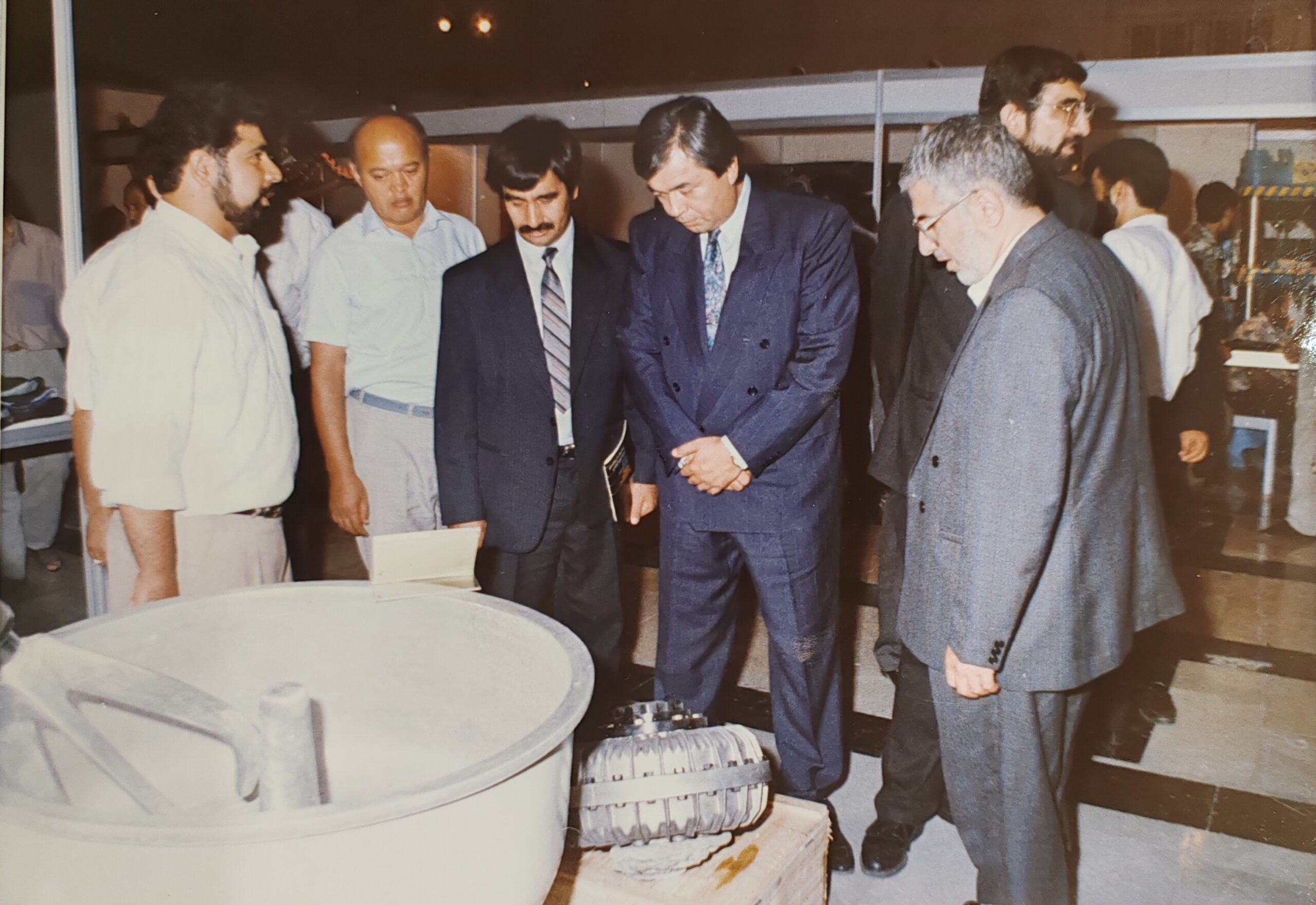 ماشین سازی فولادگر در نمایشگاه تاشکند 1372