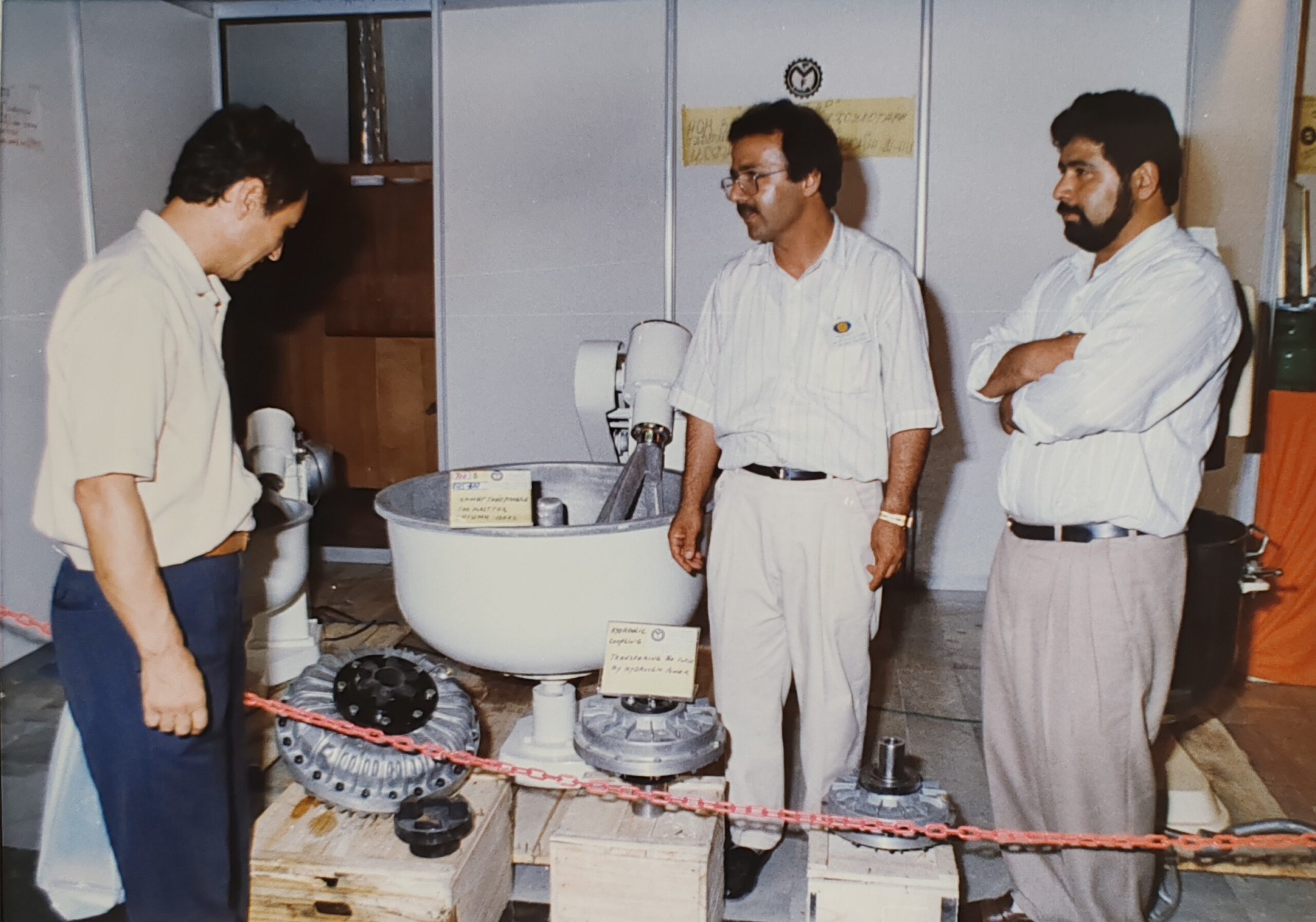 ماشین سازی فولادگر در نمایشگاه تاشکند 1372